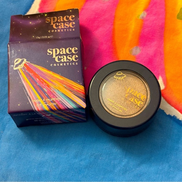 Space Case Cosmetics Eyeshadow in “Space Food” Vegan & Cruelty Free NWT - Picture 2 of 14